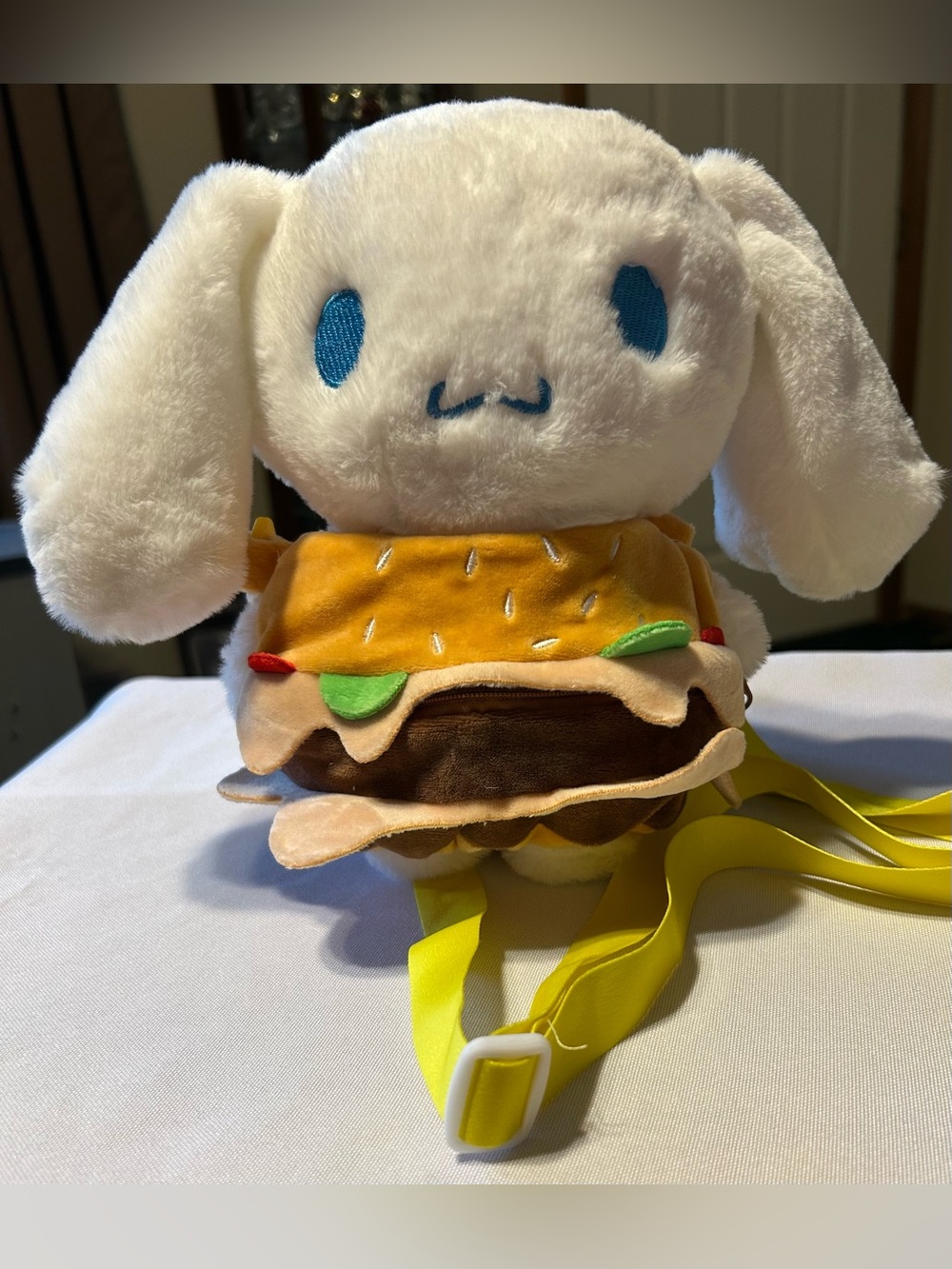 Cinnamaroll Burger Crossbody Plush Bag. Features White Sanrio Character.